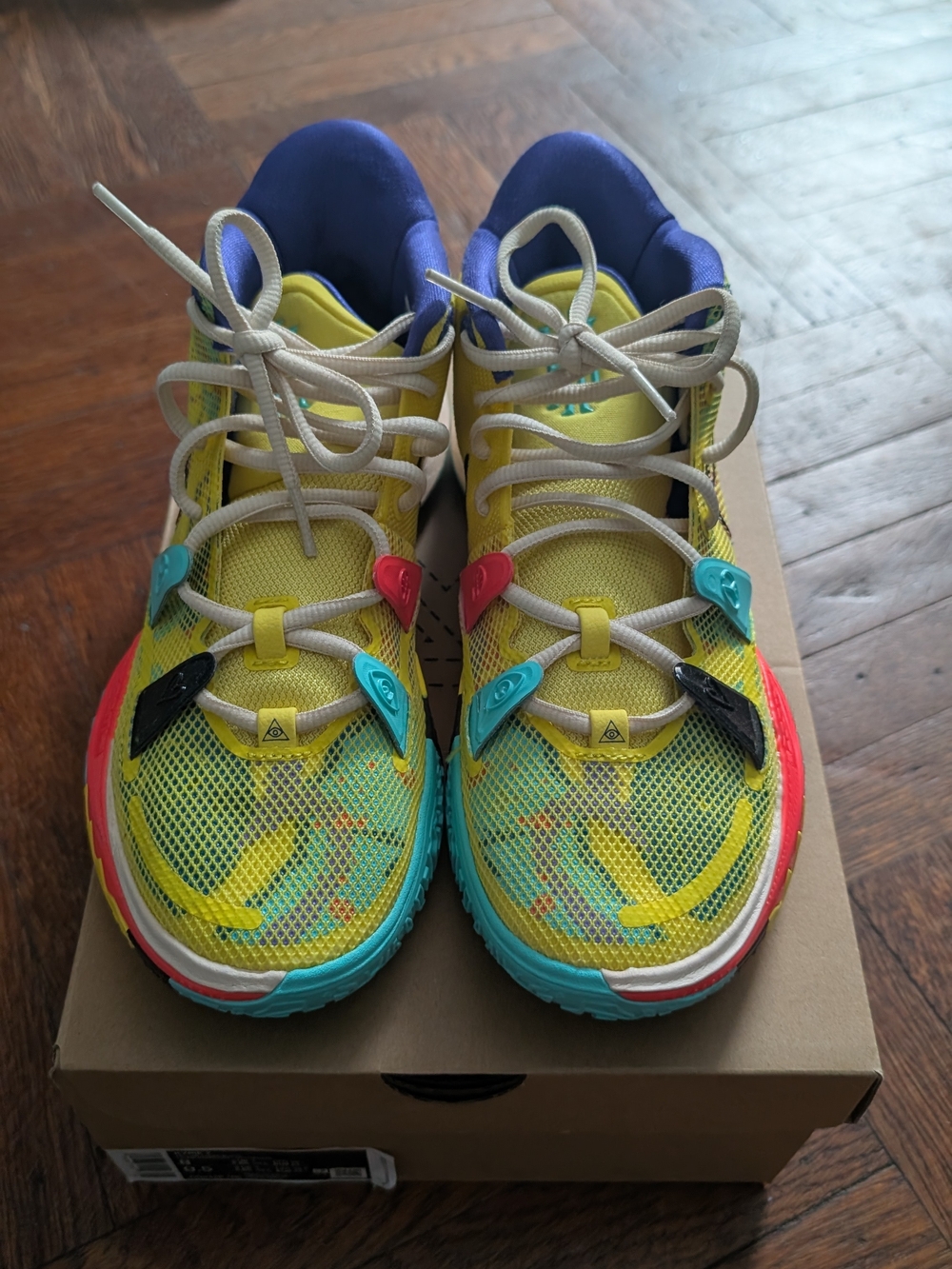 Kyrie 7's
